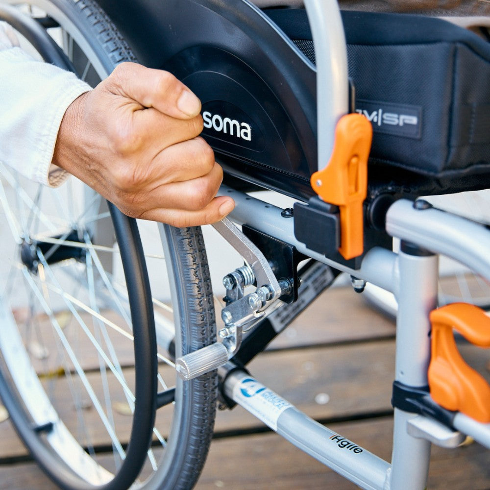 Karma Agile Self-Propelling Wheelchair